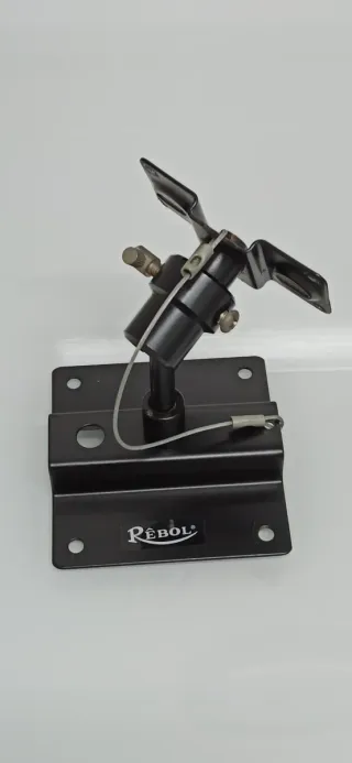 Soportes de pared para altavoces Rebol