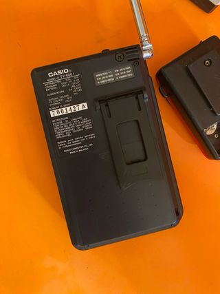 Radio Vintage Casio e Marlboro