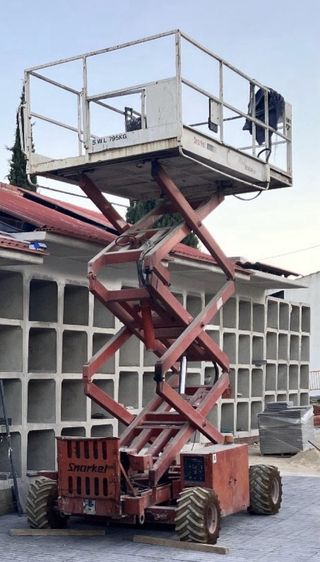 Plataforma Elevadora Snorkel SLH 2584 HD