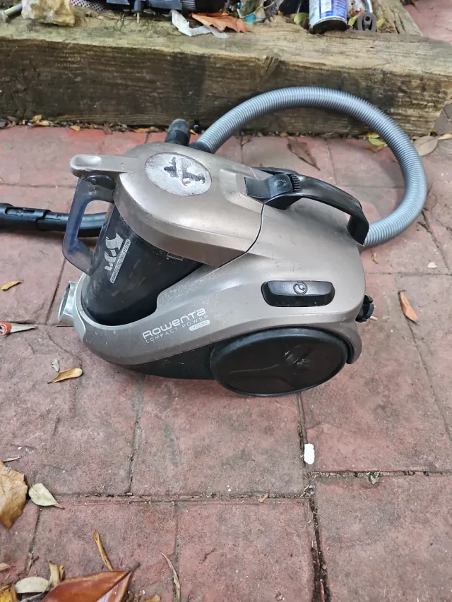 Aspirador Rowenta Compact Power Cyclonic