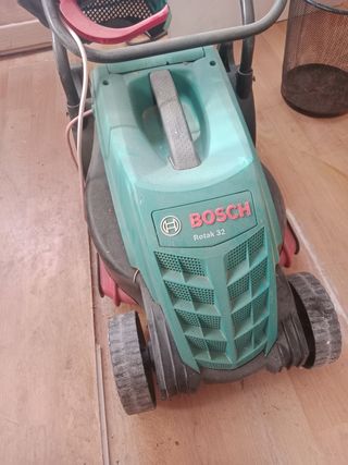 Podadora Bosch Rotak 32