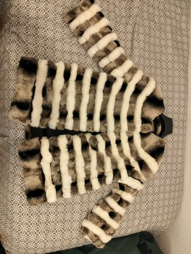 Abrigo de piel de De la Roca.