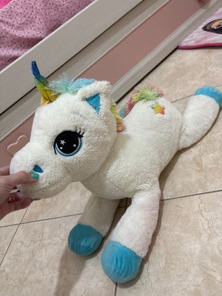 Peluche unicorno bianco arcobaleno