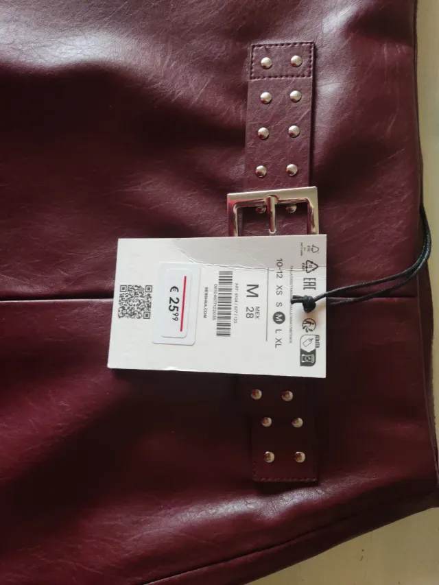 Falda polipiel burdeos sin estrenar Talla M