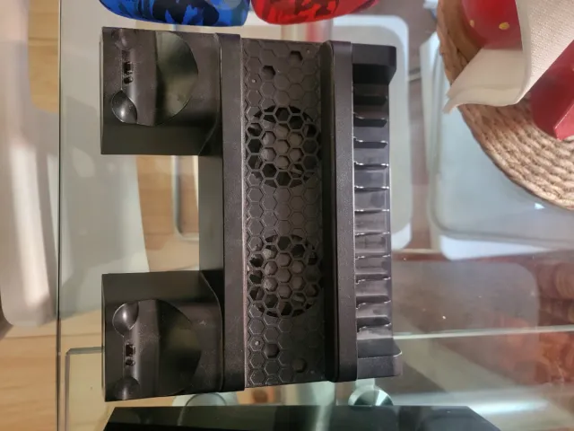 Consola PS4 + 2 Mandos