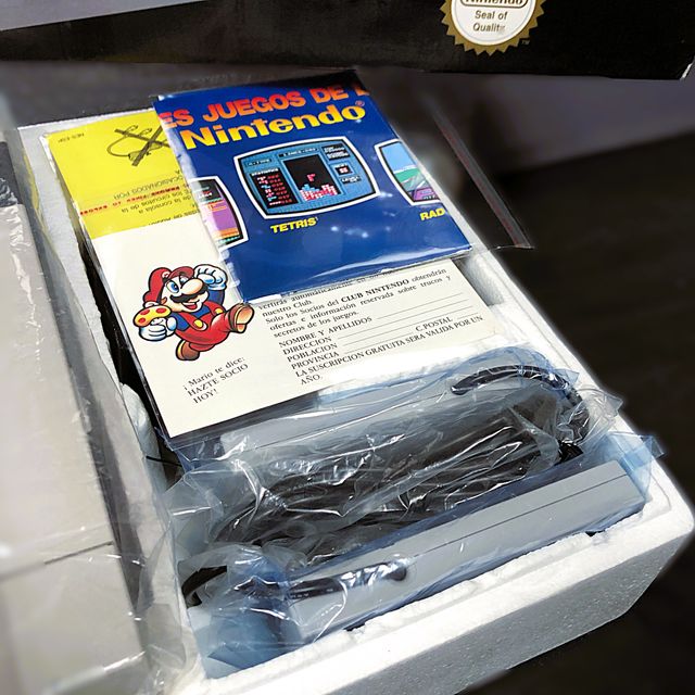 Console Nintendo NES Classica + Gioco Paperboy