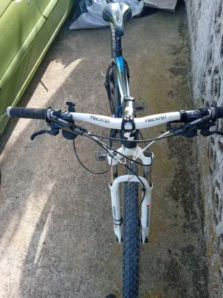 Bicicleta de Montaña Cube