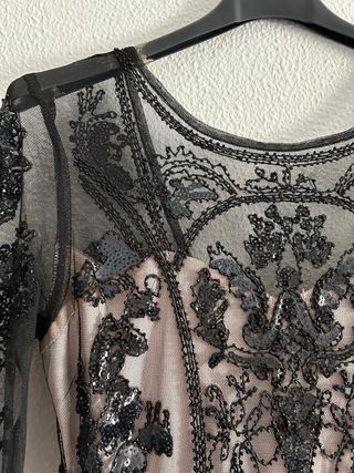 Vestido fiesta negro y beige