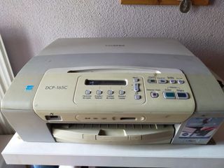 Impresora Brother DCP-165C + cartuchos