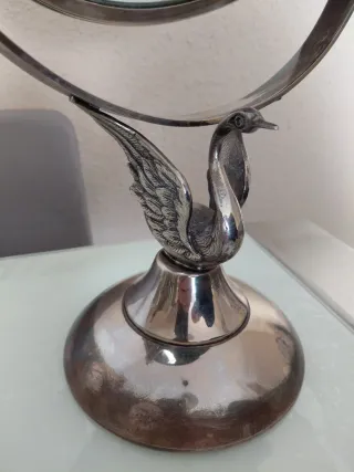 Specchio da trucco argentato