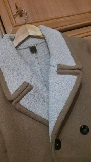 Abrigo hombre marrón con forro sherpa