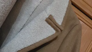 Abrigo hombre marrón con forro sherpa