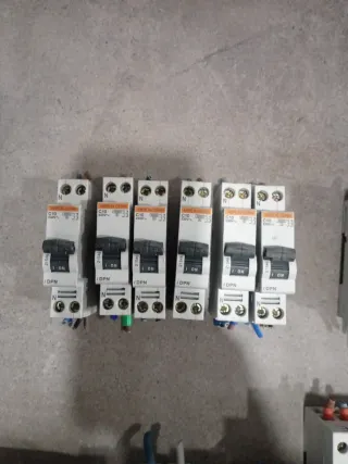 Interruptores automáticos magnéticos