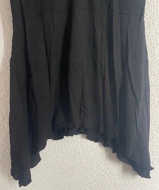 Camiseta Bershka negra fluida Talla M