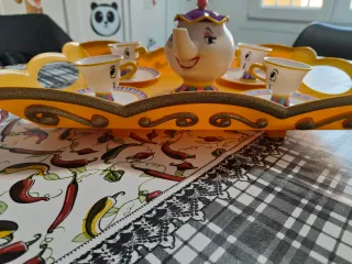 Juego de té Bella y Bestia