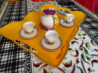 Juego de té Bella y Bestia