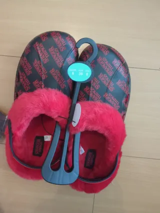 Zapatillas Stranger Things Talla 39