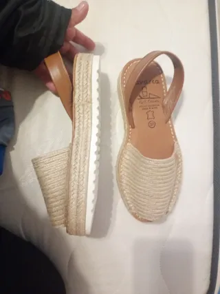 Avarca Sandalias Marrones Talla 37