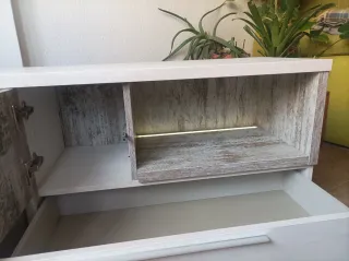 Mueble TV madera blanco y rústico