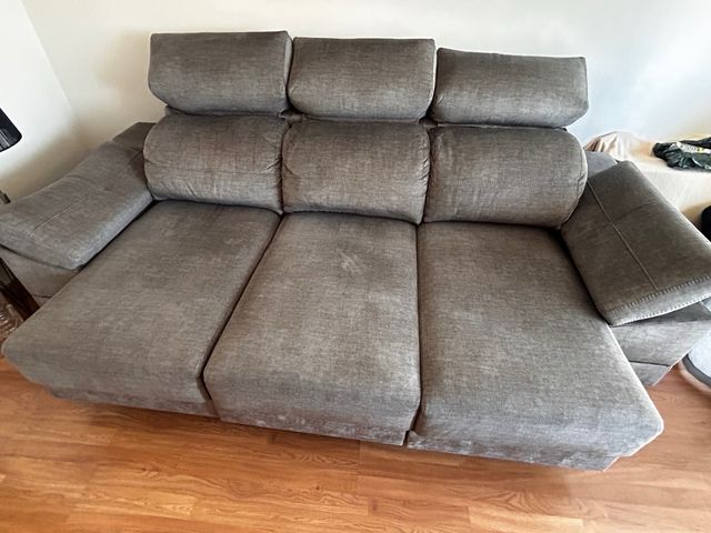 Sofá 3 plazas gris aterciopelado