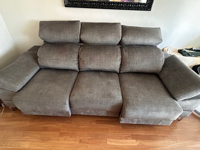 Sofá 3 plazas gris aterciopelado