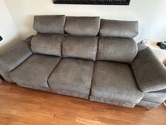 Sofá 3 plazas gris aterciopelado