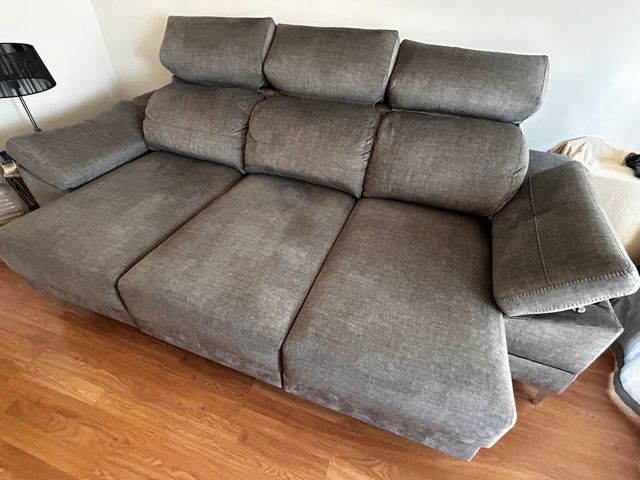 Sofá 3 plazas gris aterciopelado