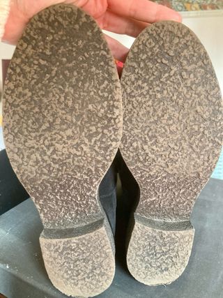 Stivali scamosciati neri al polpaccio