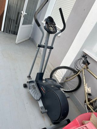 Bicicleta Elíptica D FORM 595 HR