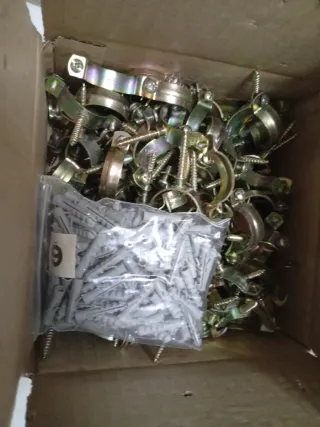 Abrazaderas metálicas 32mm diámetro