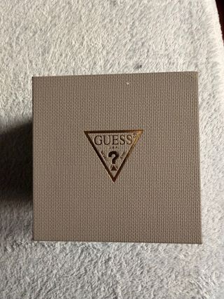 Reloj Guess Hombre Negro y Dorado