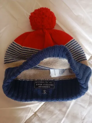 Berretto e sciarpa per bambini. Taglia S. Bambini 3-4 anni