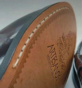 Mocasines de piel con borlas