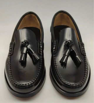 Mocasines de piel con borlas