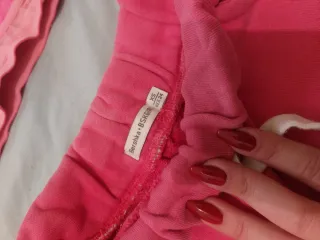 Conjunto top y shorts deportivos rosa