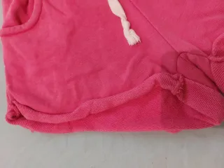 Conjunto top y shorts deportivos rosa