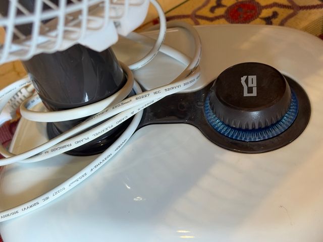 Ventilador Orbegozo blanco pequeño