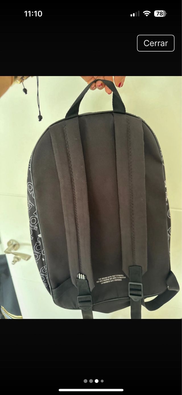 Mochila Adidas Negra con Logo Blanco