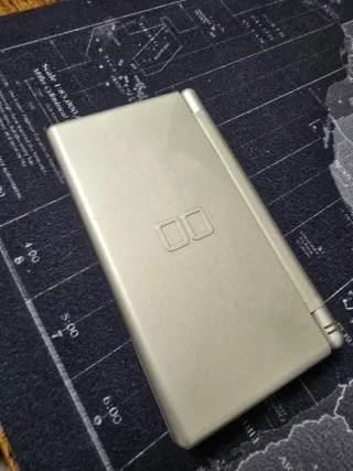 Nintendo DS Plata en perfectas condiciones