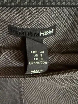 Falda de cuadros gris