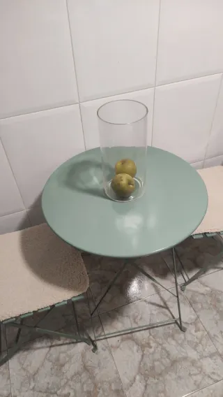 Tavolo e 2 sedie pieghevoli