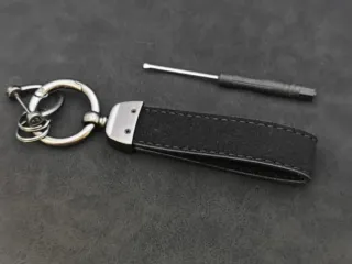 Llavero Audi RS de Alcántara Tacto Piel Cuero