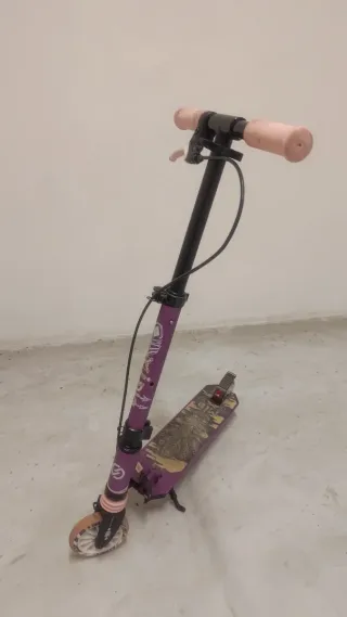 Patinete infantil morado