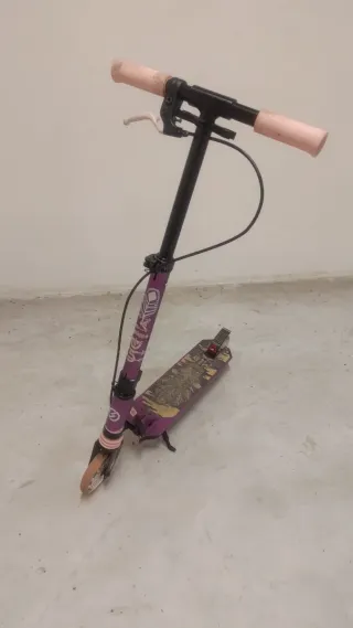 Patinete infantil morado