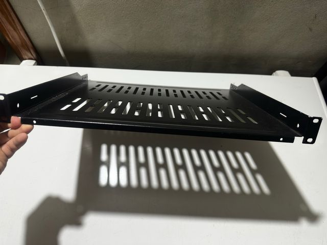 Bandeja Rack 19 1U Negra