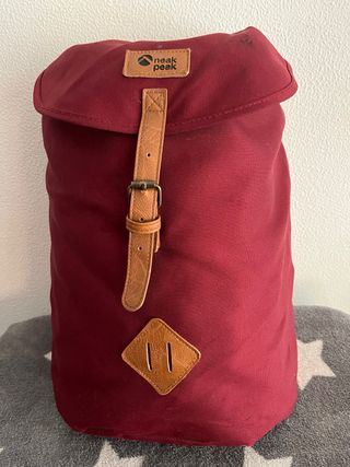 Mochila Neak Peak Granate 18 L