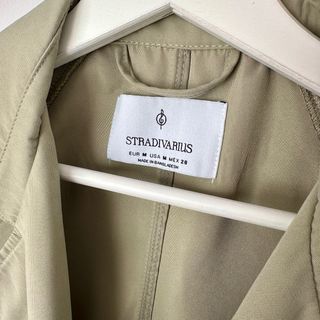 TRENCH GABARDINA STRADIVARIUS