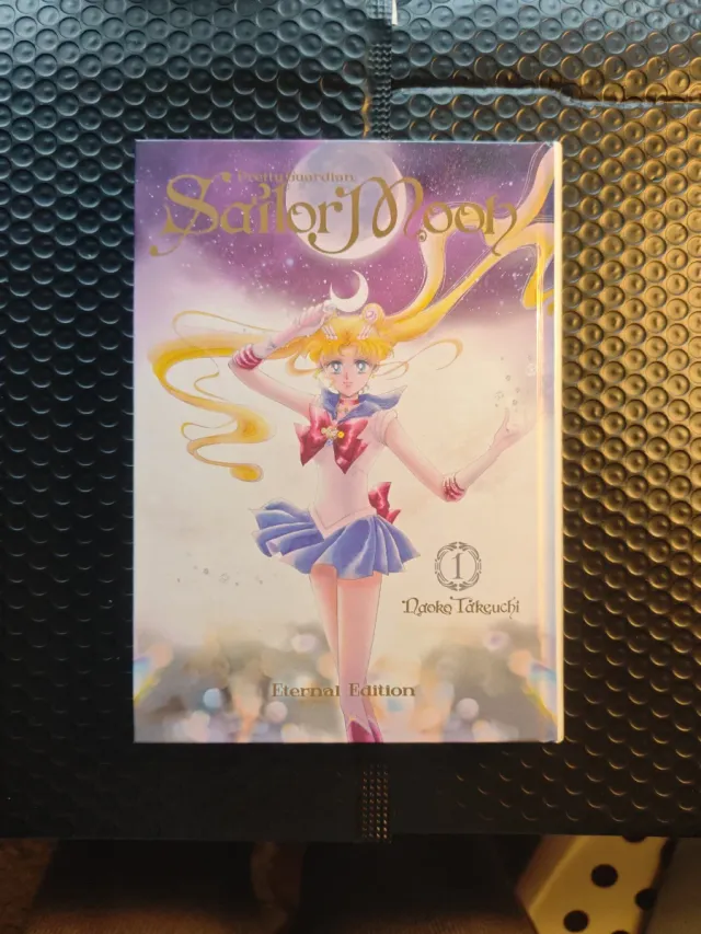 SAILOR MOON ETERNAL EDITION 01