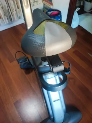 Bici Estática Carbon Bike BH (Recoger en Huelva)