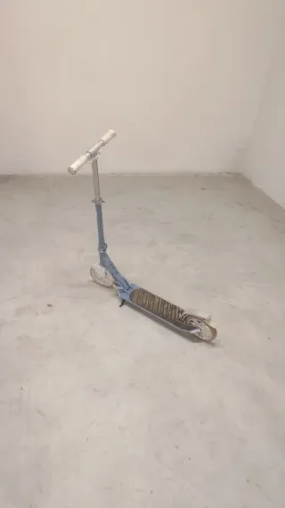 Patinete infantil azul